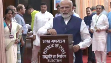 Photo of राष्ट्रपति चुनाव: पीएम मोदी व सीएम योगी ने डाला वोट, मतदान जारी