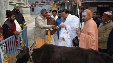 Photo of मुख्यमंत्री पुष्कर सिंह धामी ने नरसिंह मंदिर में की पूजा अर्चना, खुद ग्राउंड ज़ीरो पर हालात का लिया जायजा