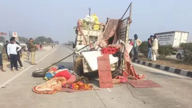 Photo of महाकुंभ से लौट रही वैन का हुआ दर्दनाक एक्सीडेंट, 8 की मौत, 11 घायल