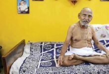 Photo of योग गुरु स्वामी शिवानंद बाबा का निधन, 129 साल की उम्र में ली अंतिम सांस