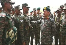 Photo of ऑपरेशन सिंदूर की सफलता के बाद आर्मी चीफ उपेंद्र द्विवेदी ने राजस्थान के सीमावर्ती क्षेत्रों का किया दौरा