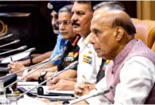 Photo of रक्षा मंत्री राजनाथ सिंह और तीनों सेनाओं के प्रमुखों की बैठक शुरू