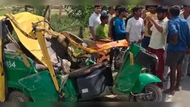 Photo of हरदोई में भीषण सड़क हादसा, ट्रक ने सवारियों से भरे ऑटो में मारी टक्कर, 6 की मौत