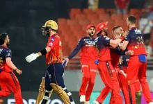 Photo of रॉयल चैलेंजर्स बेंगलुरु ने क्वालीफायर में पंजाब किंग्स को 8 विकेट से हराया