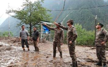 Photo of सिक्किम : भारतीय सेना के 3 जवान शहीद, 6 जवान लापता, जानें कैसे हुआ ये हादसा