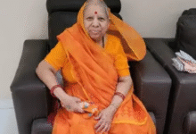 Photo of आध्यात्मिक गुरु मोरारी बापू की पत्नी का 79 वर्ष की उम्र में निधन, करीबी सहयोगी ने दी जानकारी
