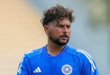 Photo of भारतीय क्रिकेट टीम के स्पिनर कुलदीप यादव ने बचपन की दोस्त वंशिका से की सगाई