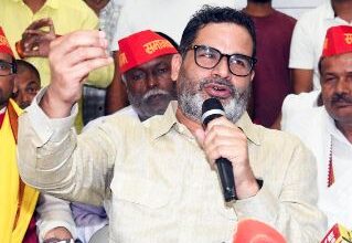 Photo of प्रशांत किशोर ने किया बड़ा ऐलान, कहा – सरकार बनने पर 60 साल से ज्यादा की उम्र के लोगों को 2 हजार रुपए पेंशन देंगे