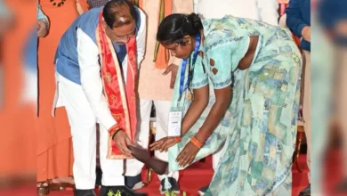 Photo of छ्त्तीसगढ़ में‘चरण पादुका योजना’ फिर पटल पर, सीएम विष्णुदेव साय ने दिखाई हरी झंडी