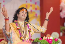 Photo of अनिरुद्धाचार्य का स्पष्टीकरण : ‘नारी का नहीं किया अपमान, अगर किसी को ठेस पहुंची हो तो क्षमा चाहता हूं’
