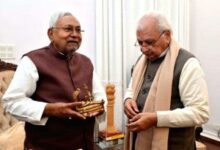 Photo of राज्यपाल आरिफ मोहम्मद खान से मिलने राजभवन पहुंचे नीतीश कुमार