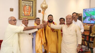 Photo of कपीश्वर वैदिक गुरुकुल में धर्म संवाद सत्र, सनातन परंपराओं को आगे बढ़ाने का आह्वान