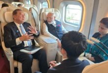 Photo of जापान दौरे के दूसरे दिन पीएम मोदी ने की बुलेट ट्रेन की सवारी, लोगों ने किया गर्मजोशी से स्वागत