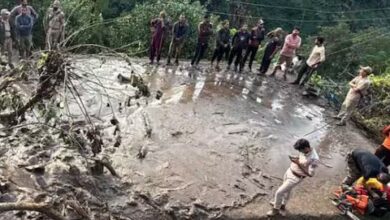 Photo of जम्मू-कश्मीर के रियासी और रामबन में बादल फटा, 10 लोगों की मौत