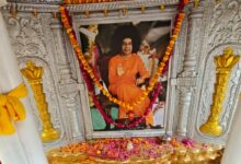 Photo of ढोल-नगाड़ों और पुष्प वर्षा संग लखनऊ पहुँची प्रेम प्रवाहिनी रथ यात्रा, भक्त हुए भावविभोर