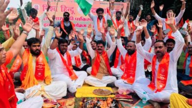 Photo of विश्व हिन्दू रक्षा परिषद ने टीम इंडिया की जीत के लिए किया महायज्ञ