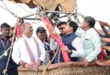 Photo of बाल-बाल बचे सीएम मोहन यादव, हॉट एयर बैलून में लगी आग, सामने आया वीडियो