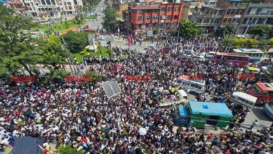 Photo of नेपाल में सोशल मीडिया बैन के खिलाफ गुस्सा तेज, संसद में घुसे प्रदर्शनकारी, काठमांडू में कर्फ्यू लगा