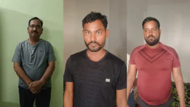 Photo of प्रयागराज में जमीन विवाद: पूर्व ब्लाक प्रमुख पर जानलेवा हमले में माफिया अतीक का गुर्गा सहित तीन गिरफ्तार