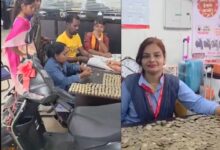 Photo of छत्तीसगढ़ के किसान ने बेटी के लिए 40,000 रुपये के सिक्के लेकर खरीदी स्कूटी, वीडियो हुआ वायरल