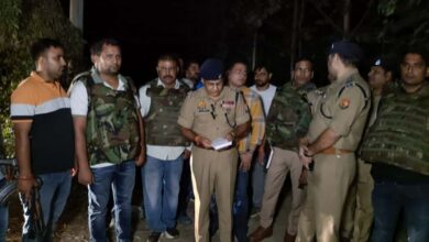 Photo of शामली में पुलिस मुठभेड़ में एक लाख के इनामी बदमाश ढेर, साथी फरार