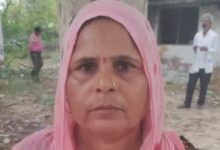 Photo of बीमा की रकम और अवैध संबंध के लिए मां ने कराई बेटे की हत्या, पुलिस ने प्रेमी और साथी को किया गिरफ्तार