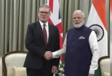 Photo of मुंबई में प्रधानमंत्री मोदी और ब्रिटिश पीएम कीर स्टार्मर की मुलाकात, व्यापार और रणनीतिक सहयोग पर हुई चर्चा