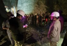 Photo of सोनभद्र में बड़ा हादसा: खदान धंसने से 15 से अधिक मजदूर दबे, दो की मौत; रेस्क्यू अभियान जारी