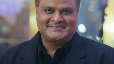 Photo of आज की खबर के चेयरपर्सन चंद्रसेन वर्मा ने बॉलीवुड डायरेक्टर दुष्यंत प्रताप सिंह को सौंपी अहम जिम्मेदारी