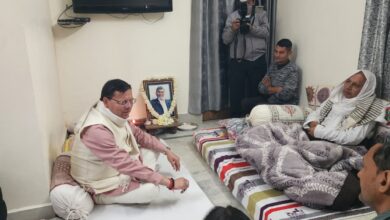 Photo of सीएम धामी ने राज्य आंदोलन के प्रमुख नेता दिवाकर भट्ट को दी श्रद्धांजलि, परिवार को हर संभव मदद का आश्वासन