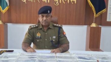 Photo of देवरिया में पुलिस मुठभेड़: शातिर अपराधी विवेक सिंह उर्फ पप्पू सिंह गोली लगने के बाद गिरफ्तार