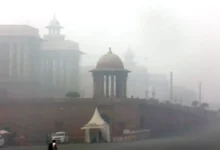 Photo of उत्तर भारत में बढ़ी ठंड, दक्षिण भारत में भारी बारिश; दिल्ली का AQI फिर ‘गंभीर’ स्तर पर