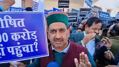 Photo of विधानसभा सत्र में कांग्रेस–भाजपा आमने-सामने, दोनों दलों की जोरदार नारेबाज़ी से बढ़ा राजनीतिक तनाव