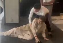 Photo of जरीन खान की प्रेयर मीट में फिसले जितेंद्र, तुषार कपूर ने दी पापा की हेल्थ अपडेट बोले “वो बिल्कुल ठीक हैं”