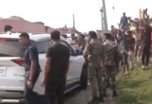 Photo of लखीसराय में उपमुख्यमंत्री विजय सिन्हा के काफिले पर पथराव, RJD पर लगाया हमला कराने का आरोप