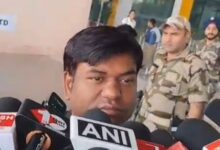 Photo of पटना एयरपोर्ट से एनडीए पर बरसे मुकेश साहनी, बोले – “दो-चार दिन खुश होने दीजिए, बिहार में बदलाव तय है”