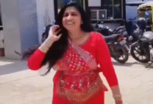 Photo of हरदोई में शाहाबाद कोतवाली के सामने युवती का रील वीडियो वायरल, कार्रवाई की मांग