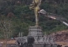 Photo of थाईलैंड – कंबोडिया सीमा विवाद में नया विवाद, भगवान विष्णु की मूर्ति गिराए जाने पर भारत ने जताई चिंता