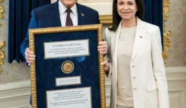 Photo of वेनेजुएला की विपक्षी नेता मचाडो ने ट्रंप को सौंपा नोबेल शांति पुरस्कार पदक, व्हाइट हाउस में हुई मुलाकात