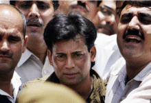 Photo of 1993 मुंबई बम धमाकों का दोषी अबू सलेम भी पैरोल की मांग पर पहुंचा हाईकोर्ट