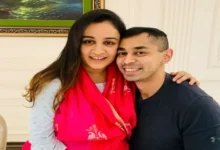 Photo of प्रतीक यादव ने इंस्टाग्राम पर अपर्णा के साथ पोस्ट की नई तस्वीर, लिखा- ‘ऑल इज गुड’