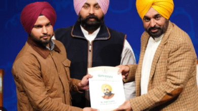 Photo of मिशन रोजगार के तहत पंजाब में 61 हजार से अधिक सरकारी नौकरियां, मुख्यमंत्री भगवंत मान ने 606 शिक्षकों को सौंपे नियुक्ति पत्र