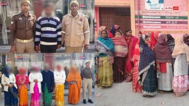 Photo of गोरखपुर में सांप-बिच्छू गैंग का भंडाफोड़, 36 महिलाओं समेत 41 आरोपी गिरफ्तार