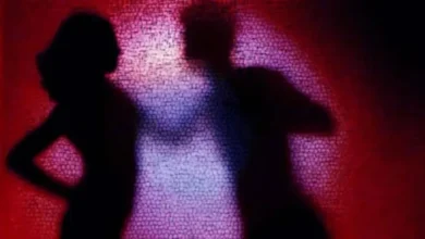 Photo of आंध्र प्रदेश में दिल दहला देने वाली वारदात, टीवी की आवाज कम करने को कहा तो पत्नी ने पति को उतारा मौत के घाट