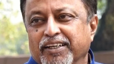 Photo of पूर्व रेल मंत्री मुकुल रॉय का निधन, 71 वर्ष की आयु में ली अंतिम सांस