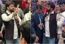 Photo of मंच पर मजाक बना चर्चा का विषय, पवन सिंह का वीडियो फिर विवादों में