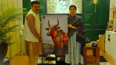 Photo of युवाओं को गौ माता से जोड़ने का सशक्त माध्यम बनेगी फ़िल्म ‘गौदान’ : देवी चित्रलेखा