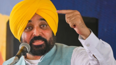 Photo of संगरूर दौरे के दौरान बिगड़ी पंजाब सीएम भगवंत मान की तबीयत, एयरलिफ्ट कर मोहाली के फोर्टिस अस्पताल में भर्ती