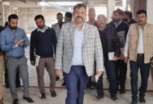 Photo of लखनऊ में 7वीं मंजिल से टूटकर सरसराती हुई नीचे गिरी लिफ्ट, अंदर थे LDA उपाध्यक्ष, सभी लोग सुरक्षित