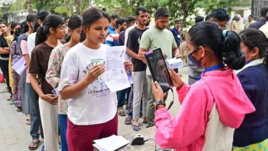Photo of यूपी में दारोगा भर्ती परीक्षा शुरू, सॉल्वर गैंग और नकल रोकने के लिए फुल प्रूफ तैयारी